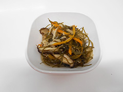 切り干し大根と切り昆布の煮物